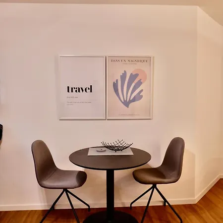 - Preferred By Business Travellers * Ройтлинген