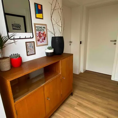 - Preferred By Business Travellers * Ройтлинген